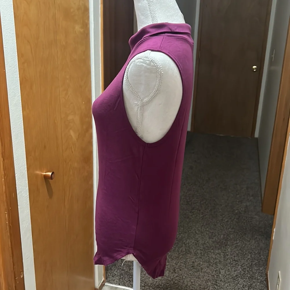 ✨✨NWOT Free People Sleeveless Turtleneck Purple Top S 100% Cotton
